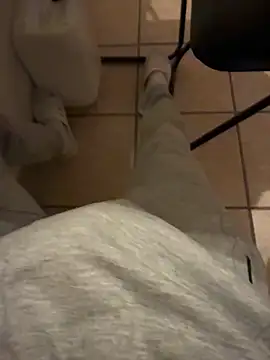 Snapshot of Dicksxd chatting on 10-05-25, 07:34 Dicksxd online show from 10-05-25, 07:34