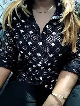 Snapshot of siya00 chatting on 10-16-25, 07:04 siya00 online show from 10-16-25, 07:04