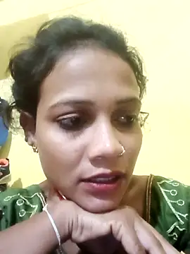 Snapshot of Chandni_Love143 chatting on 10-20-25, 12:22 Chandni Love143 online show from 10-20-25, 12:22