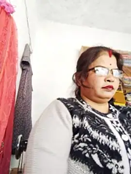 Snapshot of Bhavna_hot chatting on 11-28-25, 08:06 Bhavna hot online show from 11-28-25, 08:06