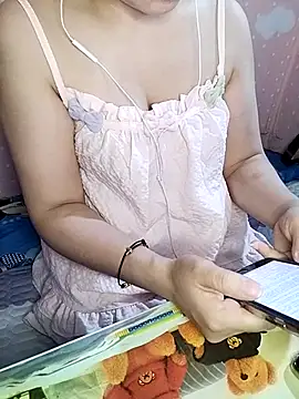 Snapshot of Kuncute chatting on 09-11-25, 10:59 Kuncute online show from 09-11-25, 10:59