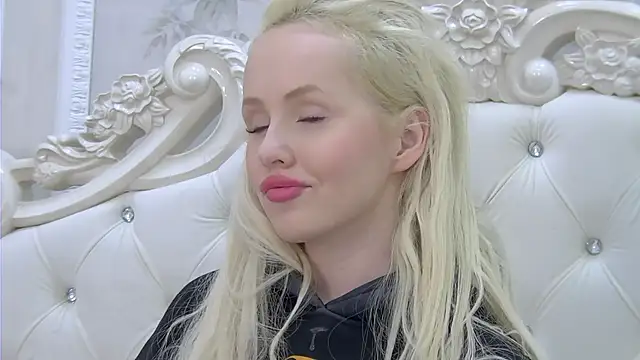 EllieFrosty  online show from 11-07-25, 11:16