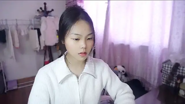 yao-yao  online show from 11-29-25, 05:21