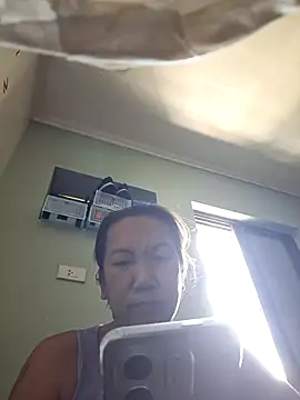 Snapshot of hotedhale chatting on 05-10-26, 04:50 hotedhale online show from 05-10-26, 04:50