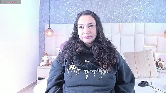 Snapshot of _im_alaya chatting on 09-19-25, 04:36 im alaya online show from 09-19-25, 04:36