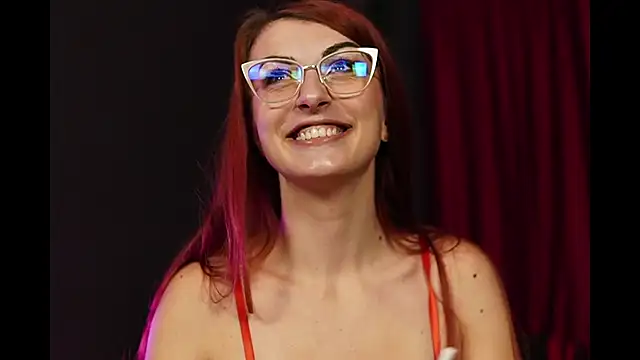 Snapshot of Tracyix chatting on 10-07-25, 07:55 Tracyix online show from 10-07-25, 07:55