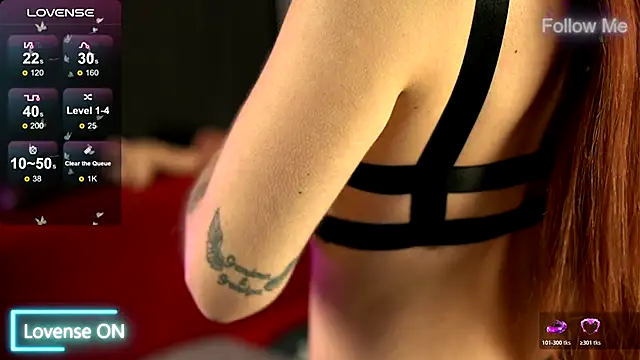 Snapshot of Tracyix chatting on 12-17-25, 07:42 Tracyix online show from 12-17-25, 07:42