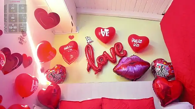 Snapshot of AtheneaArbelaez_ chatting on 09-22-25, 12:51 AtheneaArbelaez online show from 09-22-25, 12:51