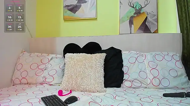 Snapshot of AtheneaArbelaez_ chatting on 11-15-25, 01:51 AtheneaArbelaez online show from 11-15-25, 01:51