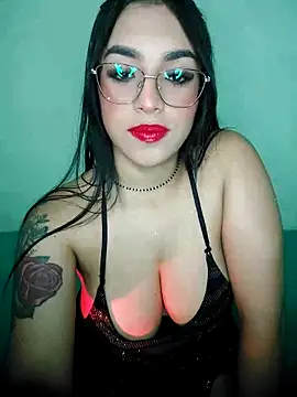 Linda Saenz  online show from 12-18-25, 06:30