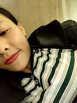 Snapshot of Sinejdk3 chatting on 10-28-25, 01:25 Sinejdk3 online show from 10-28-25, 01:25