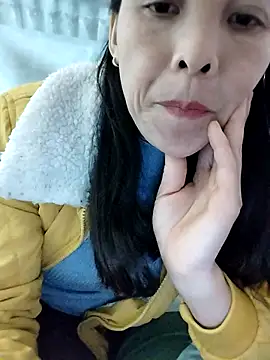 Snapshot of Sinejdk3 chatting on 11-12-25, 11:10 Sinejdk3 online show from 11-12-25, 11:10