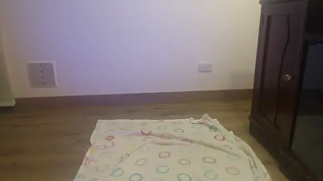 Snapshot of Lunx_Bbita chatting on 10-01-25, 04:40 Lunx Bbita online show from 10-01-25, 04:40