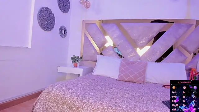 Marianee Rousse online show from 09-10-25, 09:59