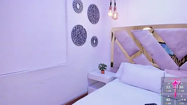 Marianee Rousse online show from 09-21-25, 10:11