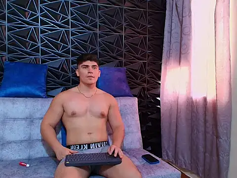 Snapshot of Jared_Rosse chatting on 12-19-25, 06:15 Jared Rosse online show from 12-19-25, 06:15