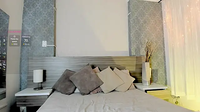 Snapshot of MiilaBlake chatting on 09-24-25, 07:39 MiilaBlake online show from 09-24-25, 07:39