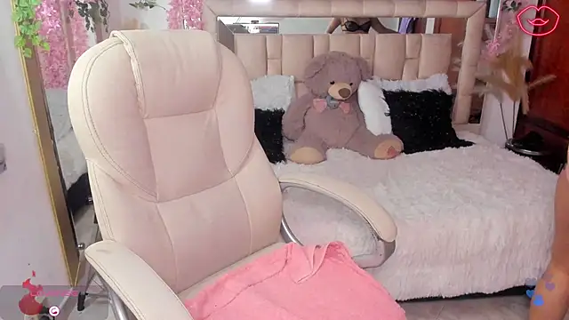 paulha miller online show from 09-18-25, 12:51