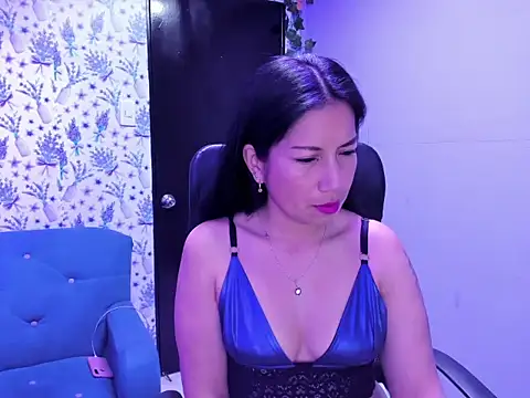 Megan Collinss  online show from 09-15-25, 05:46