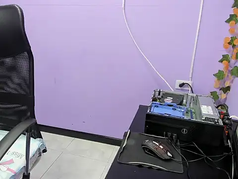 Megan Collinss  online show from 09-20-25, 03:24