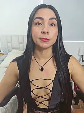 Snapshot of Ms_milarose chatting on 12-14-25, 07:51 Ms milarose online show from 12-14-25, 07:51