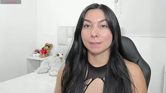 Snapshot of Ms_milarose chatting on 06-05-26, 06:52 Ms milarose online show from 06-05-26, 06:52