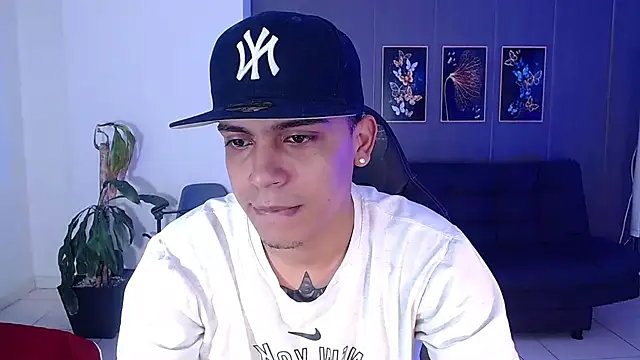 david santos16 online show from 09-17-25, 03:19