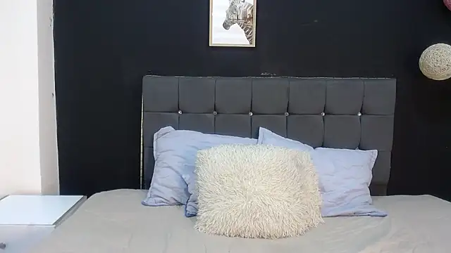 Snapshot of nicolee_8 chatting on 09-26-25, 11:09 nicolee 8 online show from 09-26-25, 11:09