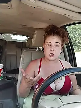 Snapshot of LacyLaurent chatting on 09-11-25, 06:30 LacyLaurent online show from 09-11-25, 06:30