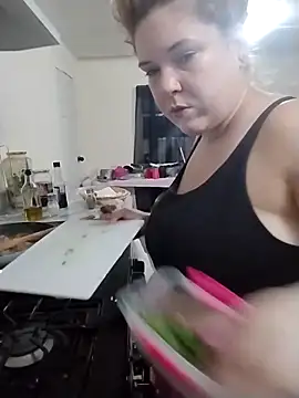 Snapshot of LacyLaurent chatting on 11-09-25, 12:20 LacyLaurent online show from 11-09-25, 12:20