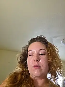 Snapshot of LacyLaurent chatting on 05-18-26, 08:14 LacyLaurent online show from 05-18-26, 08:14