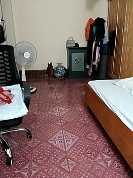 Snapshot of Moona_heny chatting on 09-28-25, 10:04 Moona heny online show from 09-28-25, 10:04