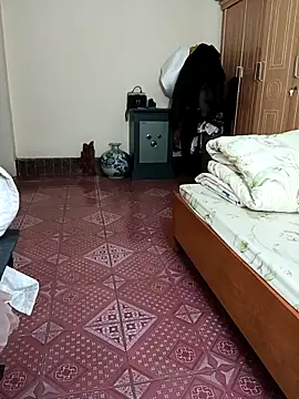 Snapshot of Moona_heny chatting on 11-17-25, 12:49 Moona heny online show from 11-17-25, 12:49