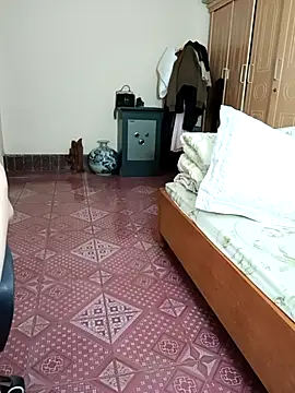 Snapshot of Moona_heny chatting on 11-27-25, 01:18 Moona heny online show from 11-27-25, 01:18