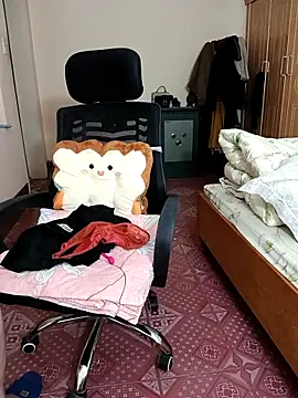 Snapshot of Moona_heny chatting on 12-01-25, 12:37 Moona heny online show from 12-01-25, 12:37