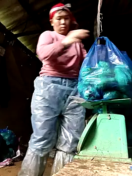 quynhkoolbae online show from 11-08-25, 02:23