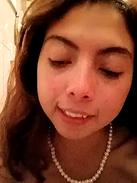 Snapshot of MoonBlueSex chatting on 09-19-25, 04:03 MoonBlueSex online show from 09-19-25, 04:03