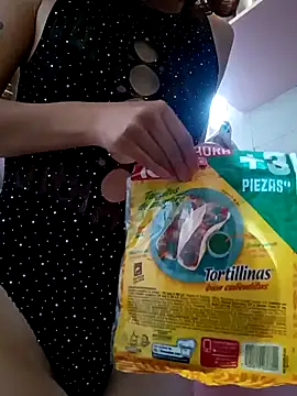 Snapshot of MoonBlueSex chatting on 10-06-25, 03:09 MoonBlueSex online show from 10-06-25, 03:09