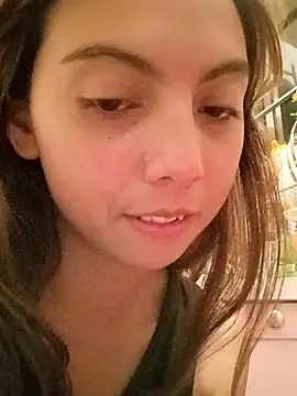 Snapshot of MoonBlueSex chatting on 10-29-25, 04:37 MoonBlueSex online show from 10-29-25, 04:37