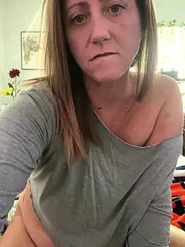 Milfy2017 online show from 01-08-26, 05:48