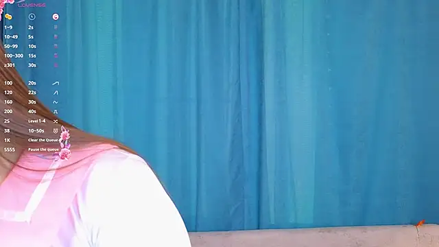 Snapshot of TraciMyntti chatting on 11-06-25, 02:01 TraciMyntti online show from 11-06-25, 02:01