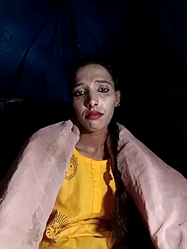 Snapshot of Pinki_thakur_1 chatting on 10-05-25, 05:44 Pinki thakur 1 online show from 10-05-25, 05:44