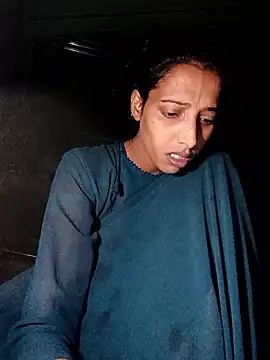 Snapshot of Pinki_thakur_1 chatting on 03-05-26, 07:21 Pinki thakur 1 online show from 03-05-26, 07:21