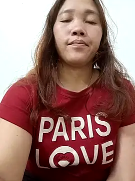 miumiu 00 online show from 11-15-25, 05:27