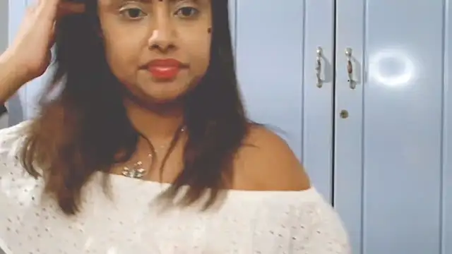 Indian GlowingMiax online show from 09-18-25, 03:58