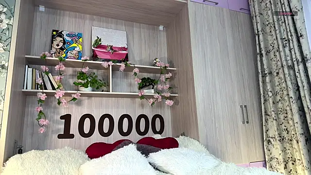 Snapshot of GlaydsLeveto chatting on 11-16-25, 04:07 GlaydsLeveto online show from 11-16-25, 04:07