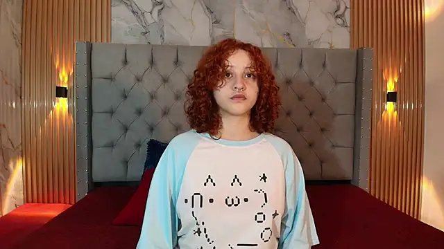 Snapshot of Suxan_White_ chatting on 10-14-25, 11:55 Suxan White online show from 10-14-25, 11:55