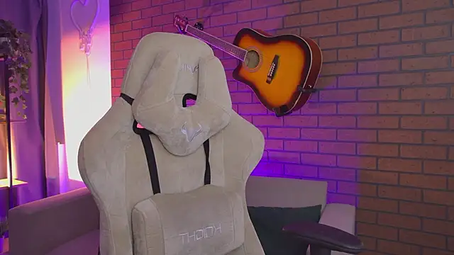 AgataWillis online show from 02-07-26, 05:55