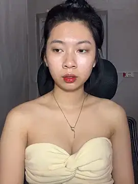 Snapshot of Phthao chatting on 11-27-25, 03:03 Phthao online show from 11-27-25, 03:03