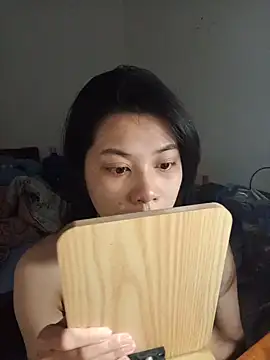 Snapshot of Katanh chatting on 05-13-26, 05:38 Katanh online show from 05-13-26, 05:38